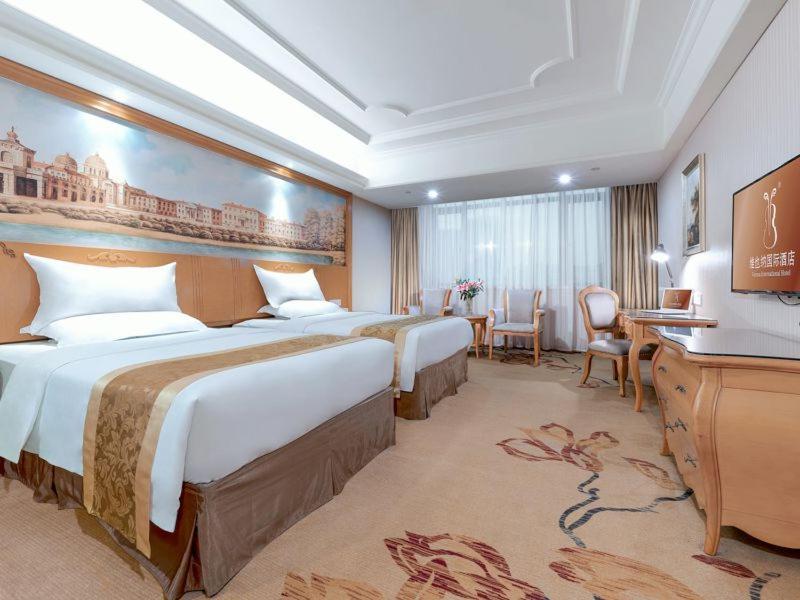 Vienna International Hotel Guigang Hecheng Road Exteriér fotografie